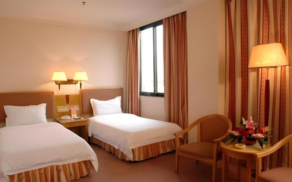 New Asia Hotel Гуанчжоу Экстерьер фото