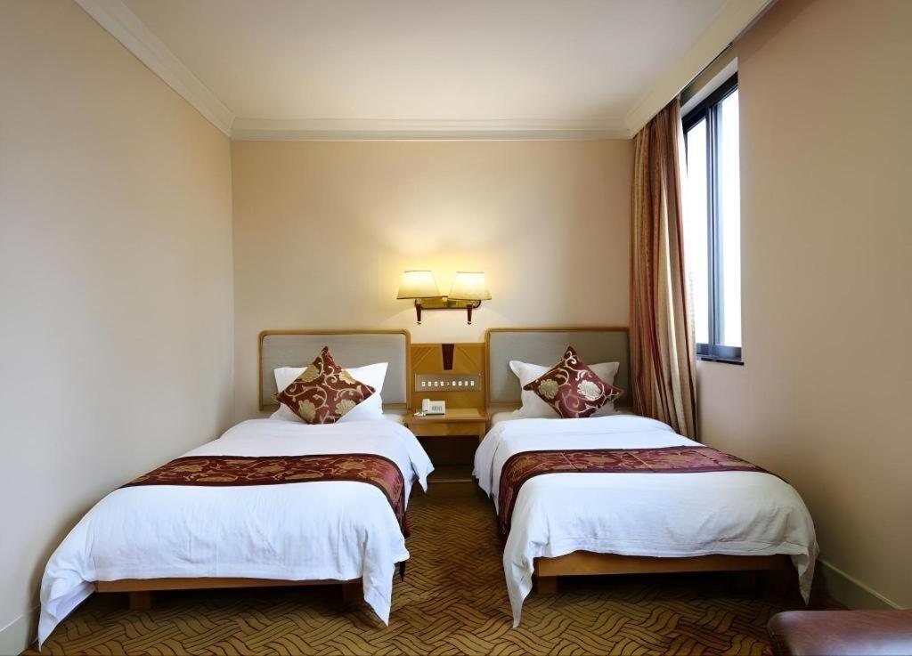 New Asia Hotel Гуанчжоу Экстерьер фото